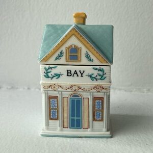 ✨Lenox Spice Village BAY (with flaws)✨